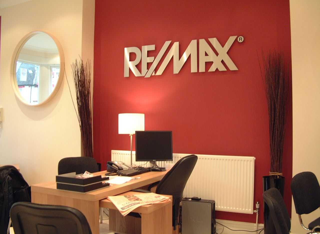 Non Illuminated Logos - Acrylic & Metal - Image 9