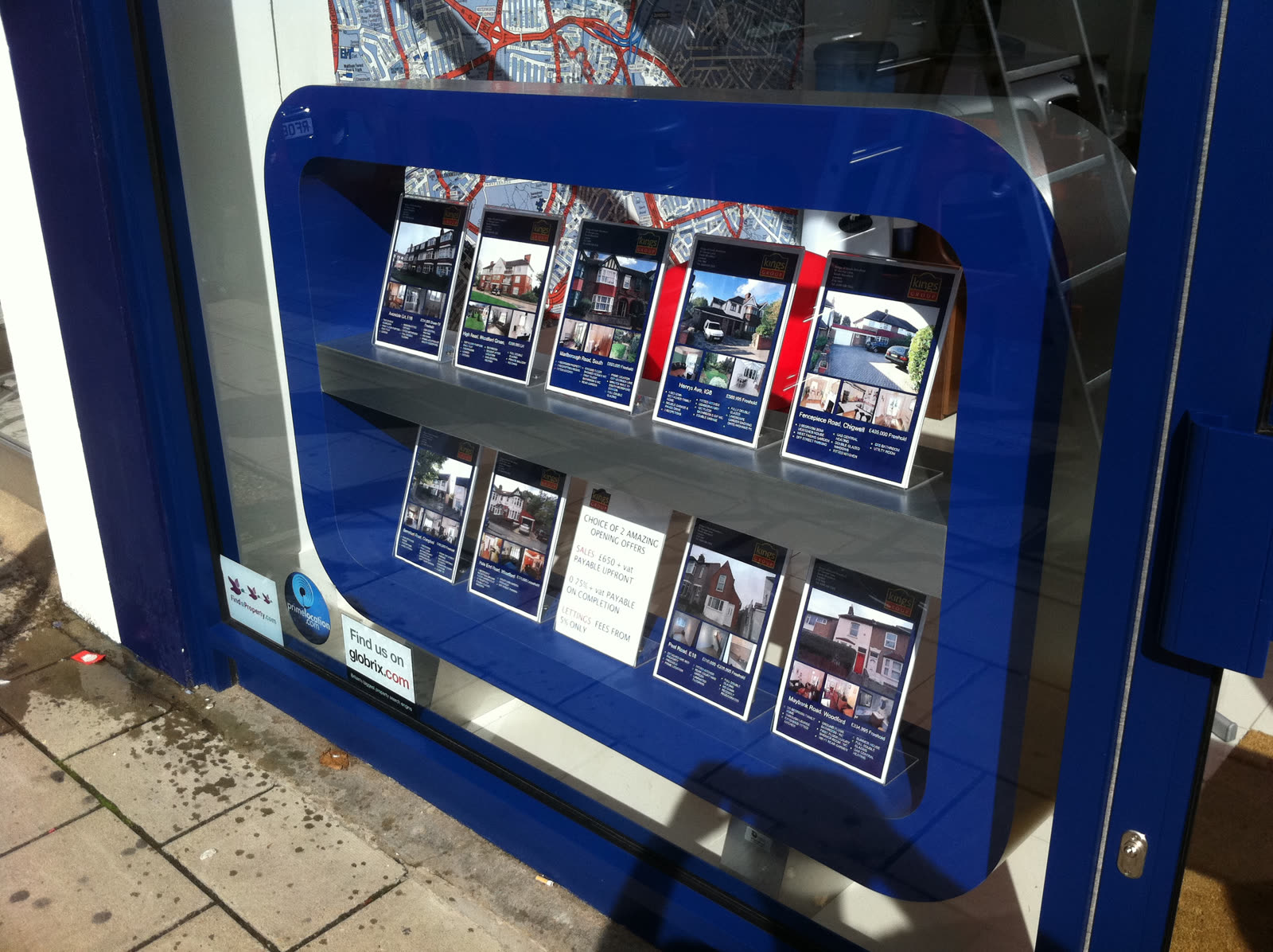 Non Illuminated Window Displays gallery 8